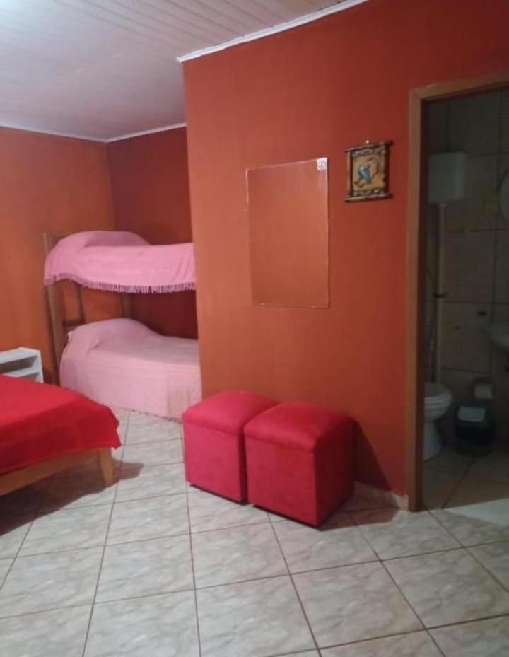 Hotel Y Residencial Amigos Πουέρτο Ιγκουασού Εξωτερικό φωτογραφία