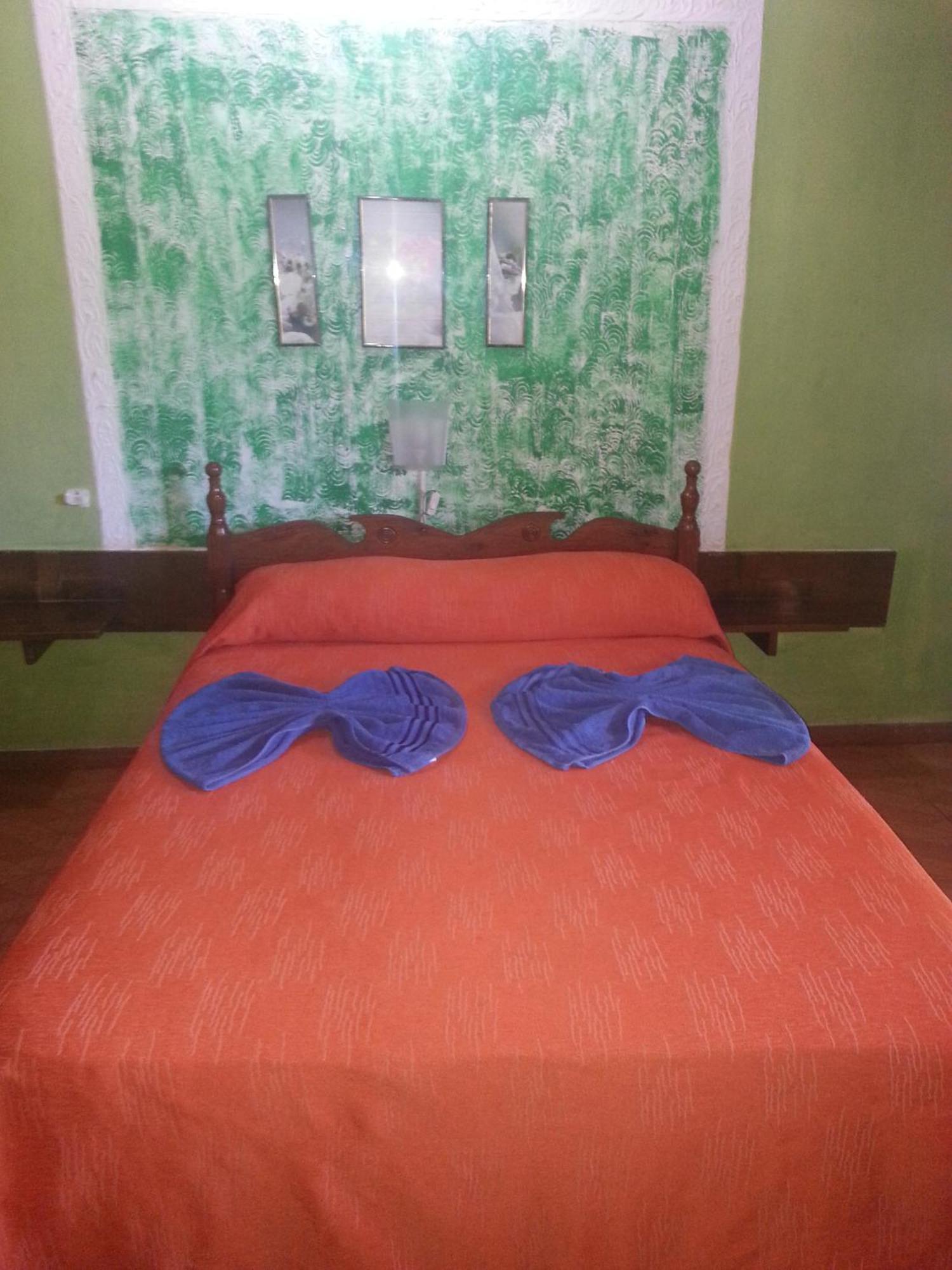 Hotel Y Residencial Amigos Πουέρτο Ιγκουασού Εξωτερικό φωτογραφία
