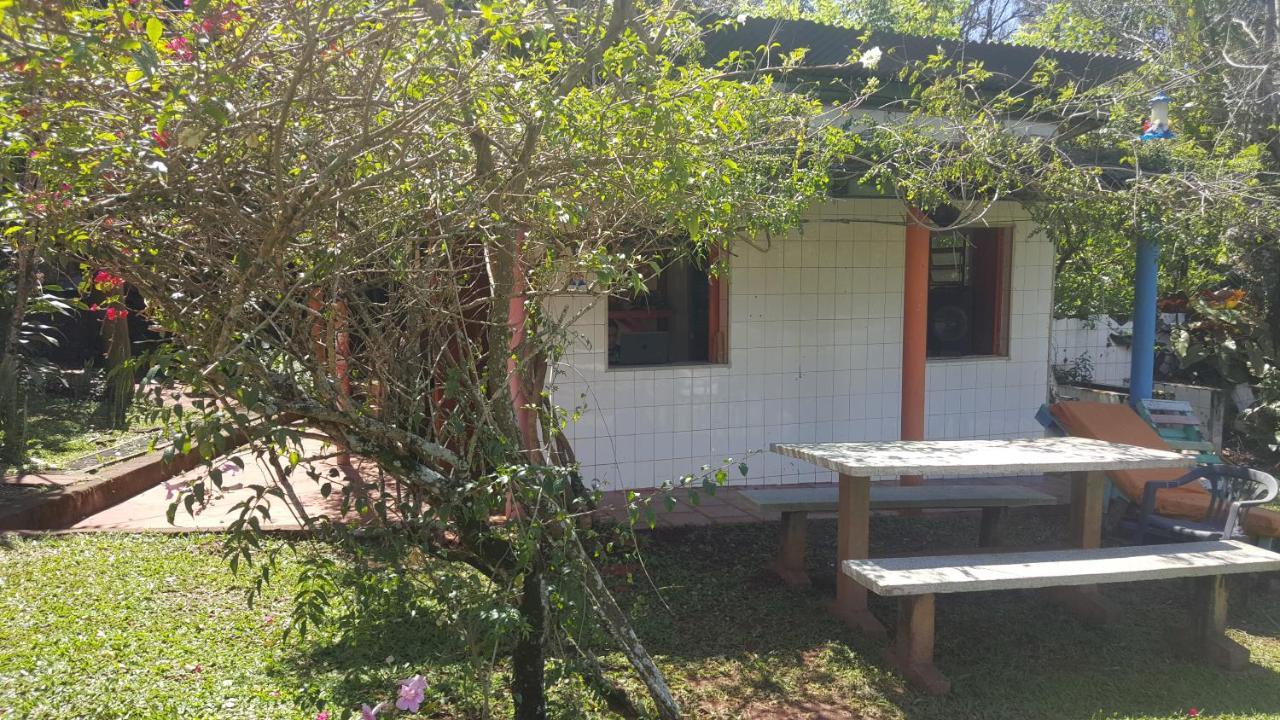 Hotel Y Residencial Amigos Πουέρτο Ιγκουασού Εξωτερικό φωτογραφία