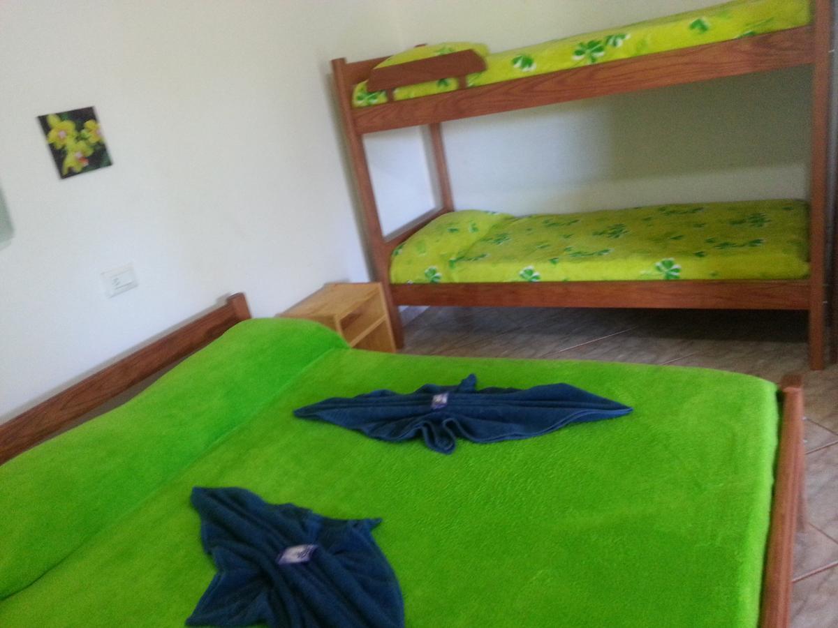 Hotel Y Residencial Amigos Πουέρτο Ιγκουασού Εξωτερικό φωτογραφία